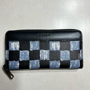 Coach Zip Wallet